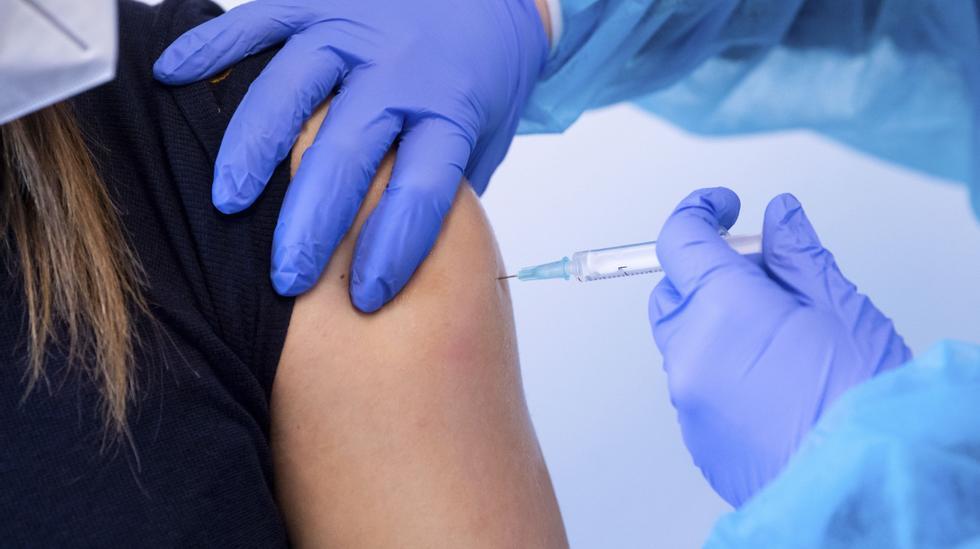 vaksine i overarm - Klikk for stort bilete